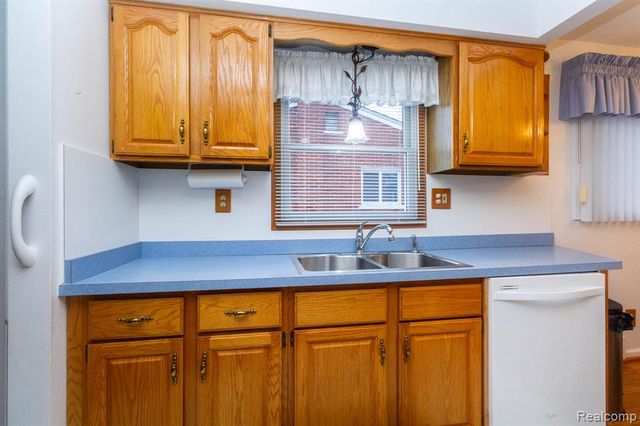 15234 Mulberry Street, Southgate, MI 48195