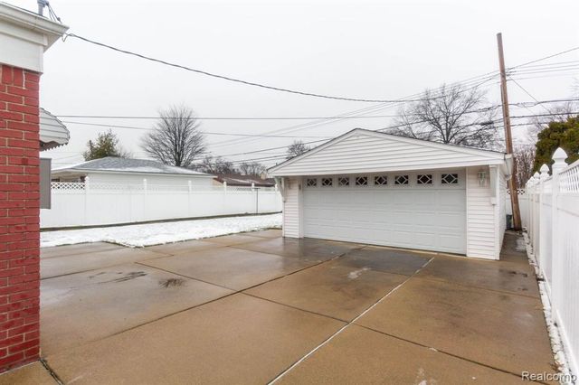 15234 Mulberry Street, Southgate, MI 48195