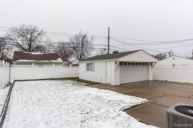 15234 Mulberry Street, Southgate, MI 48195