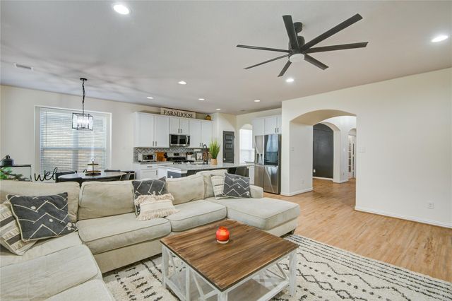 5312 Latigo Court, Alvin, TX 77511