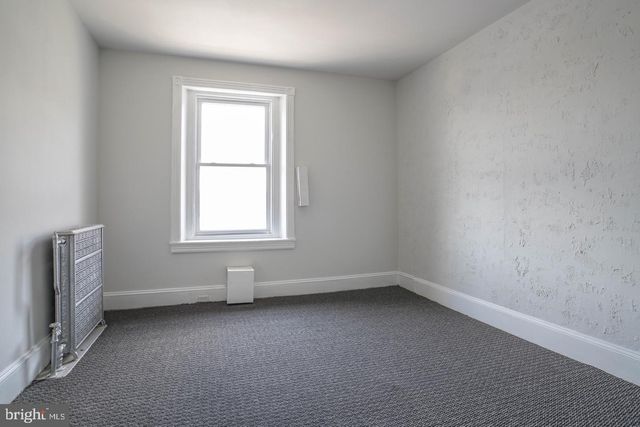 2011 E ALLEGHENY AVE, Philadelphia, PA 19134