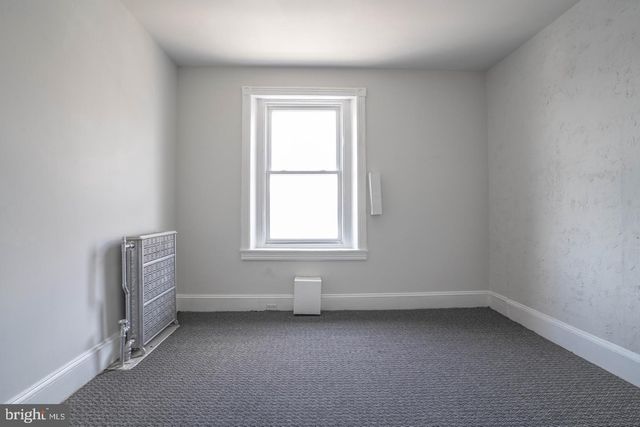 2011 E ALLEGHENY AVE, Philadelphia, PA 19134