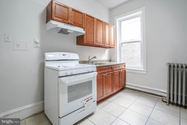 2011 E ALLEGHENY AVE, Philadelphia, PA 19134