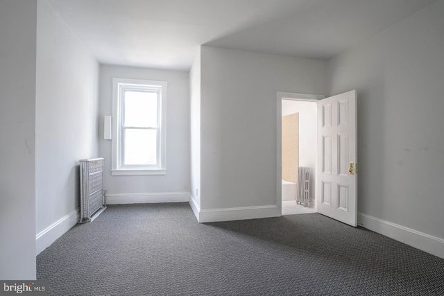 2011 E ALLEGHENY AVE, Philadelphia, PA 19134