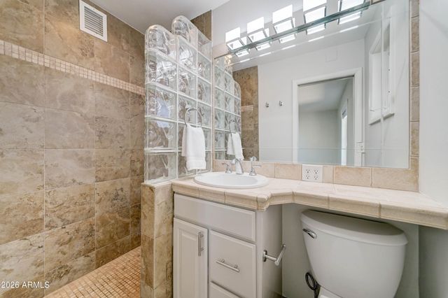 7001 E CYPRESS Street, Scottsdale, AZ 85257