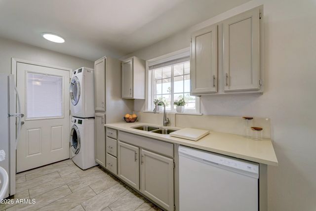 7001 E CYPRESS Street, Scottsdale, AZ 85257