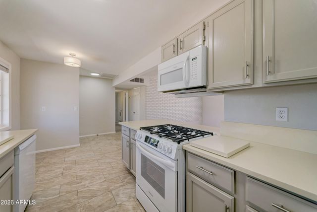 7001 E CYPRESS Street, Scottsdale, AZ 85257