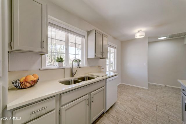 7001 E CYPRESS Street, Scottsdale, AZ 85257