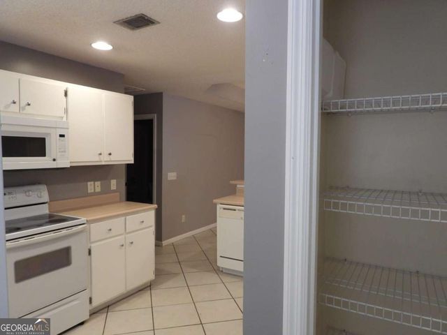 287 & 289 Windridge Drive, Brunswick, GA 31520