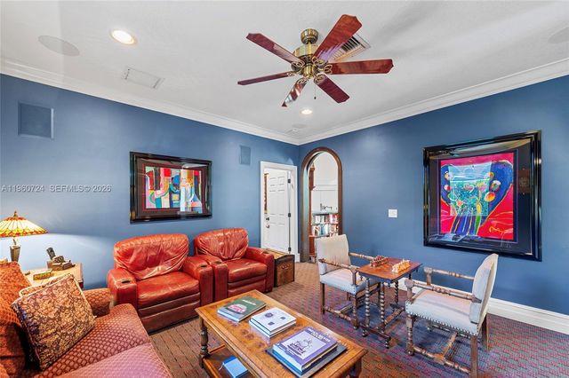 2567 Montclaire Cir, Weston, FL 33327