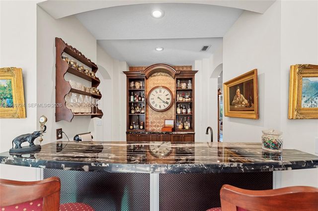 2567 Montclaire Cir, Weston, FL 33327