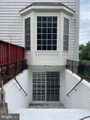 2775 BURROUGH HILL LN, Woodbridge, VA 22191