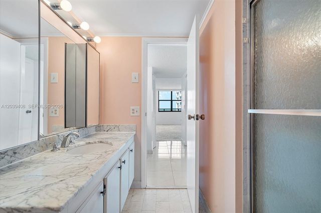 2301 S Ocean Drive 1406, Hollywood, FL 33019
