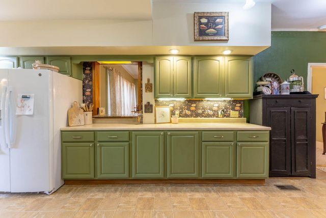 201 Hall Street, Alton, MO 65606