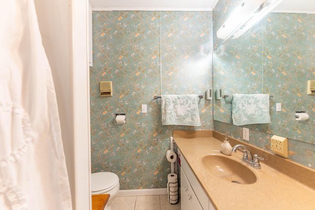 201 Hall Street, Alton, MO 65606