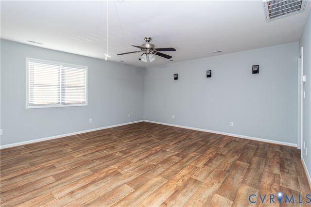 649 Bradford Ln, Petersburg, VA 23805