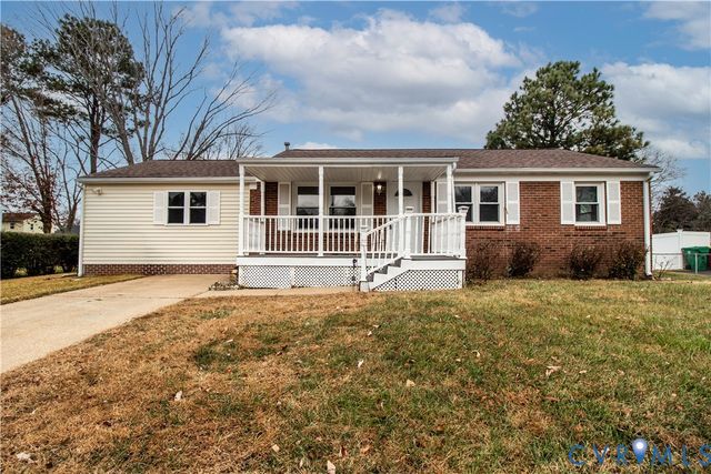 649 Bradford Ln, Petersburg, VA 23805