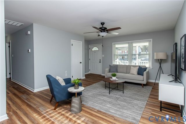 649 Bradford Ln, Petersburg, VA 23805