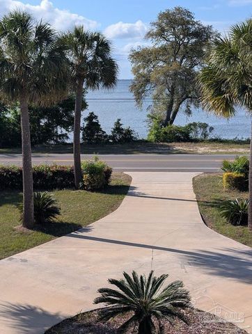 10225 Lillian Hwy, Pensacola, FL 32506