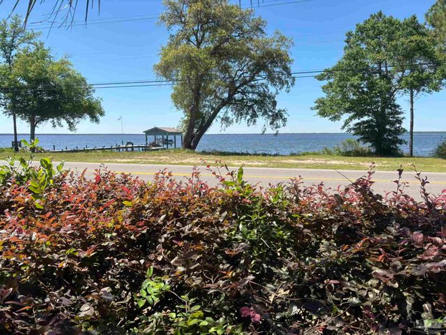10225 Lillian Hwy, Pensacola, FL 32506