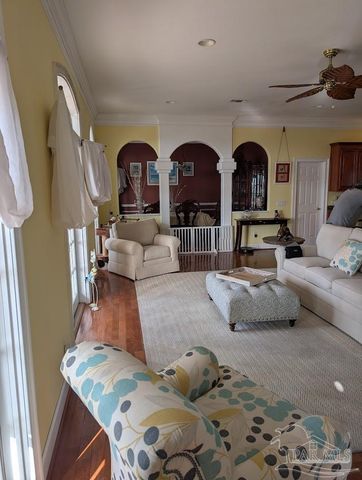 10225 Lillian Hwy, Pensacola, FL 32506