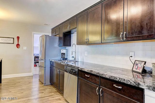 8701 E EDGEMONT Avenue, Scottsdale, AZ 85257