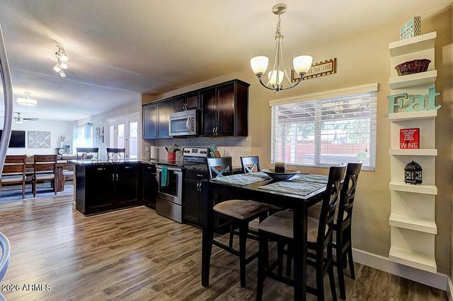 8701 E EDGEMONT Avenue, Scottsdale, AZ 85257