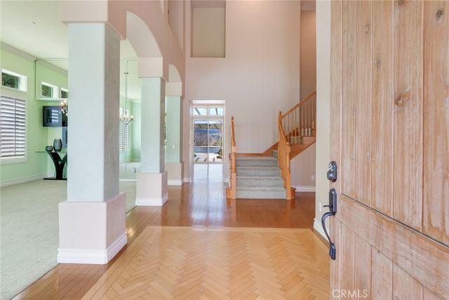 1910 Mesa View Lane, Redlands, CA 92373