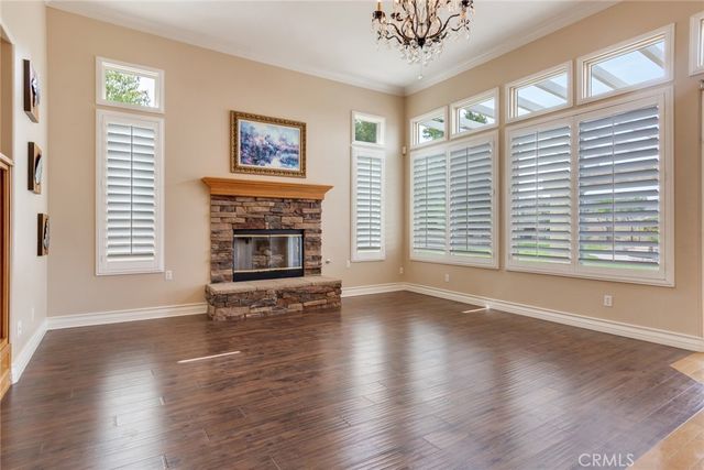 1910 Mesa View Lane, Redlands, CA 92373