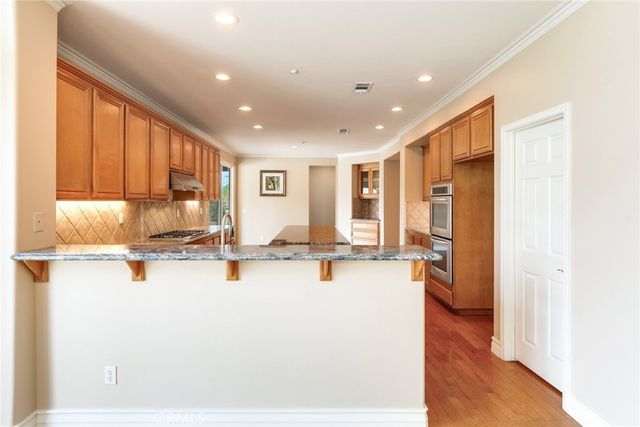 1910 Mesa View Lane, Redlands, CA 92373