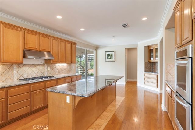 1910 Mesa View Lane, Redlands, CA 92373