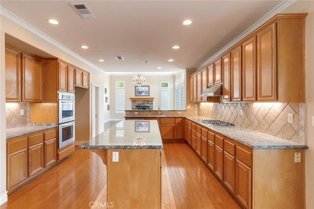 1910 Mesa View Lane, Redlands, CA 92373