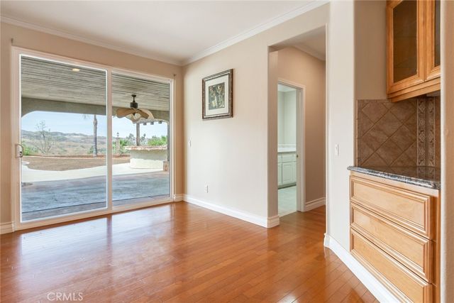 1910 Mesa View Lane, Redlands, CA 92373