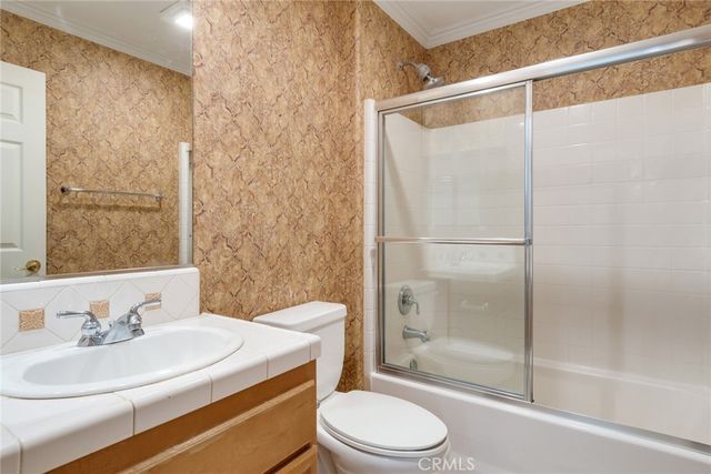 1910 Mesa View Lane, Redlands, CA 92373