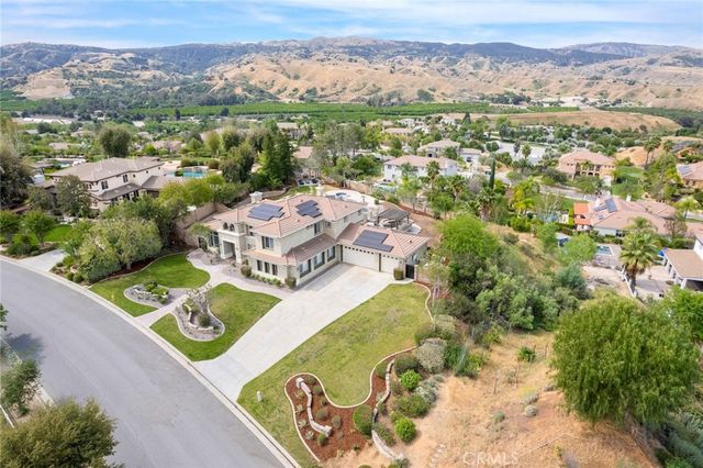 1910 Mesa View Lane, Redlands, CA 92373