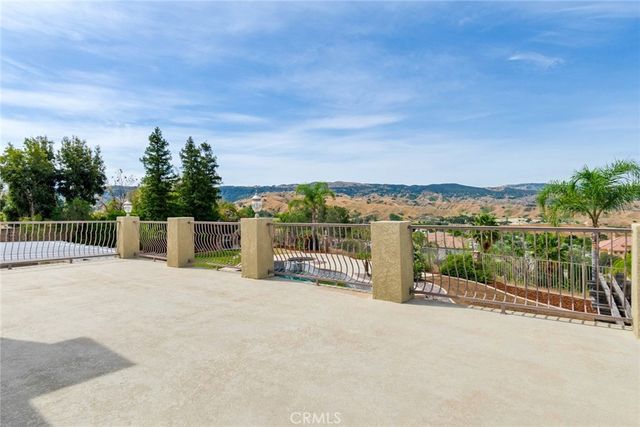 1910 Mesa View Lane, Redlands, CA 92373