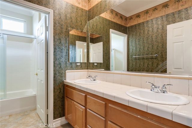 1910 Mesa View Lane, Redlands, CA 92373