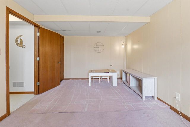 233 W PLEASANT STREET, Iron Ridge, WI 53035