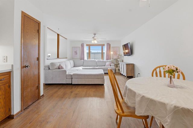 233 W PLEASANT STREET, Iron Ridge, WI 53035