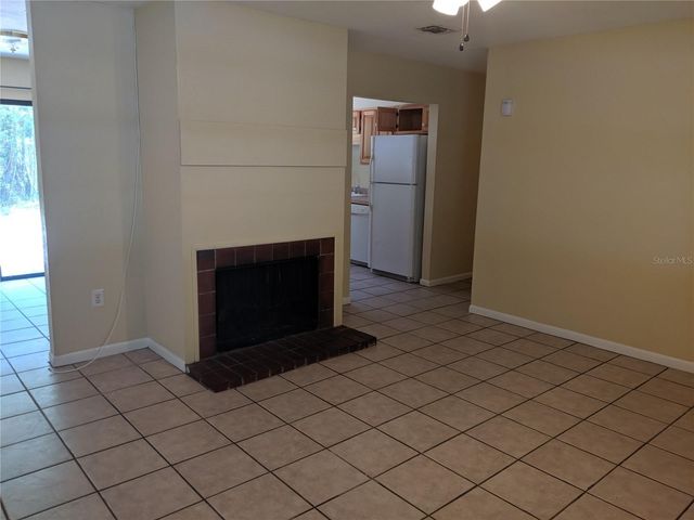 2360 W UNIVERSITY AVENUE, Gainesville, FL 32607