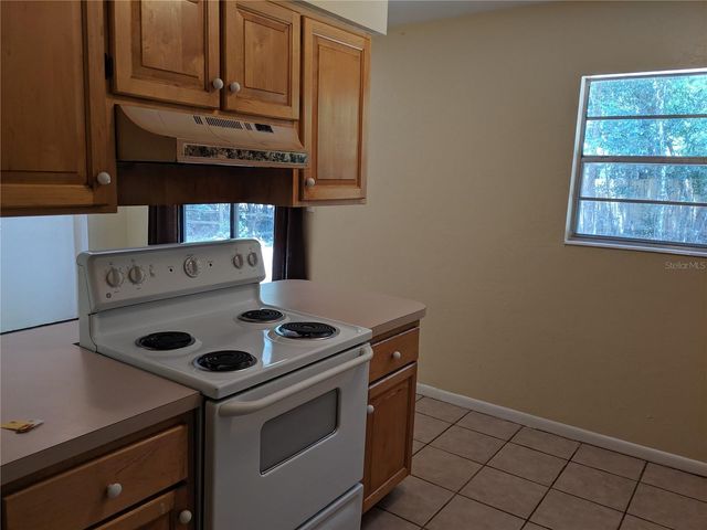 2360 W UNIVERSITY AVENUE, Gainesville, FL 32607