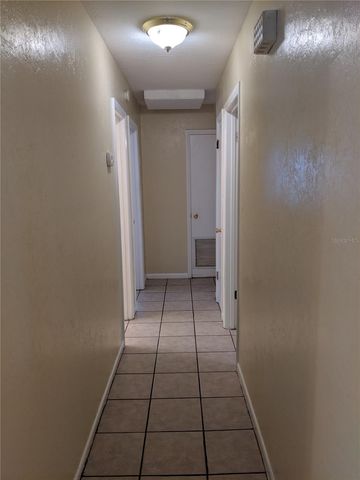 2360 W UNIVERSITY AVENUE, Gainesville, FL 32607