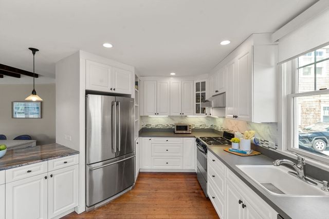 64 Ashburton Ave, Marshfield, MA 02050