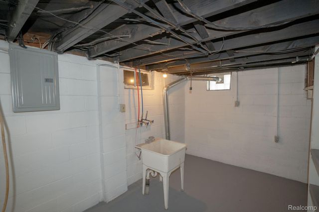 19820 Avalon Street, St. Clair Shores, MI 48080