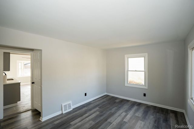 19820 Avalon Street, St. Clair Shores, MI 48080