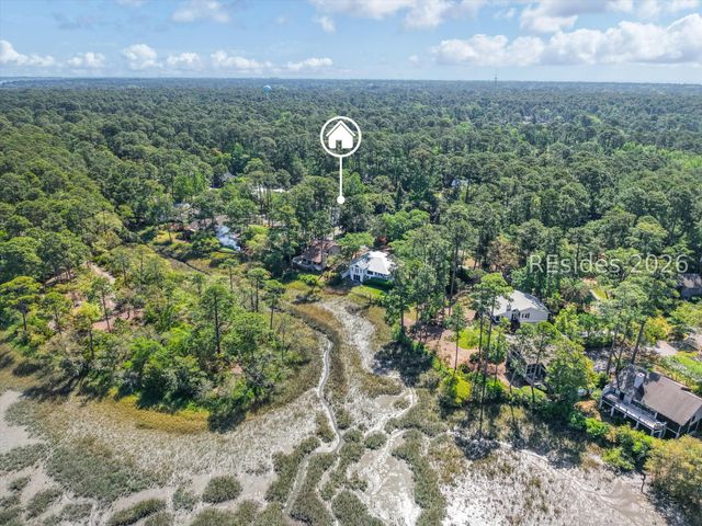 8 Goldfinch Ln, Hilton Head Island, SC 29928