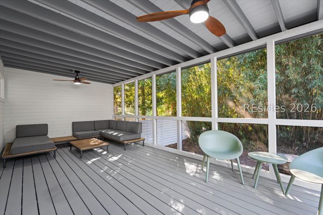 8 Goldfinch Ln, Hilton Head Island, SC 29928