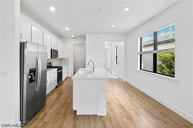 20593 Pebble Glen DR, Estero, FL 33928