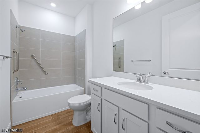 20593 Pebble Glen DR, Estero, FL 33928
