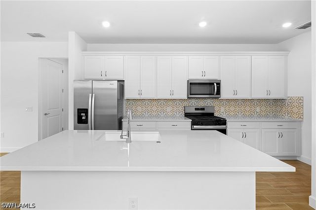 20593 Pebble Glen DR, Estero, FL 33928